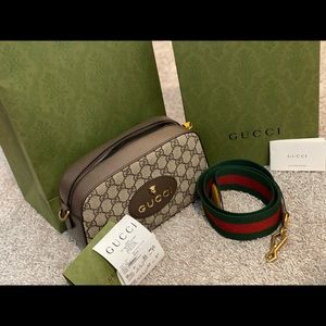 Gucci vintage neo